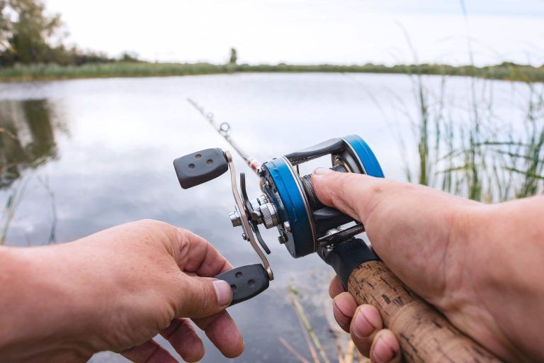 How to cast a spinning rod: Open the bail properly(and it won't slam shut)  